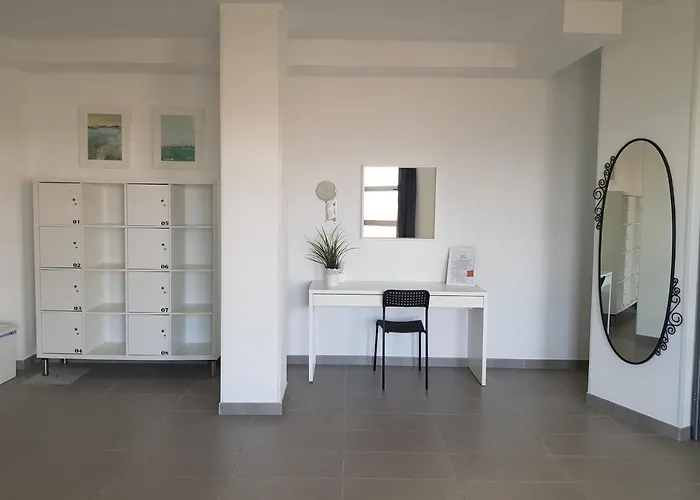 Ciw Hostel